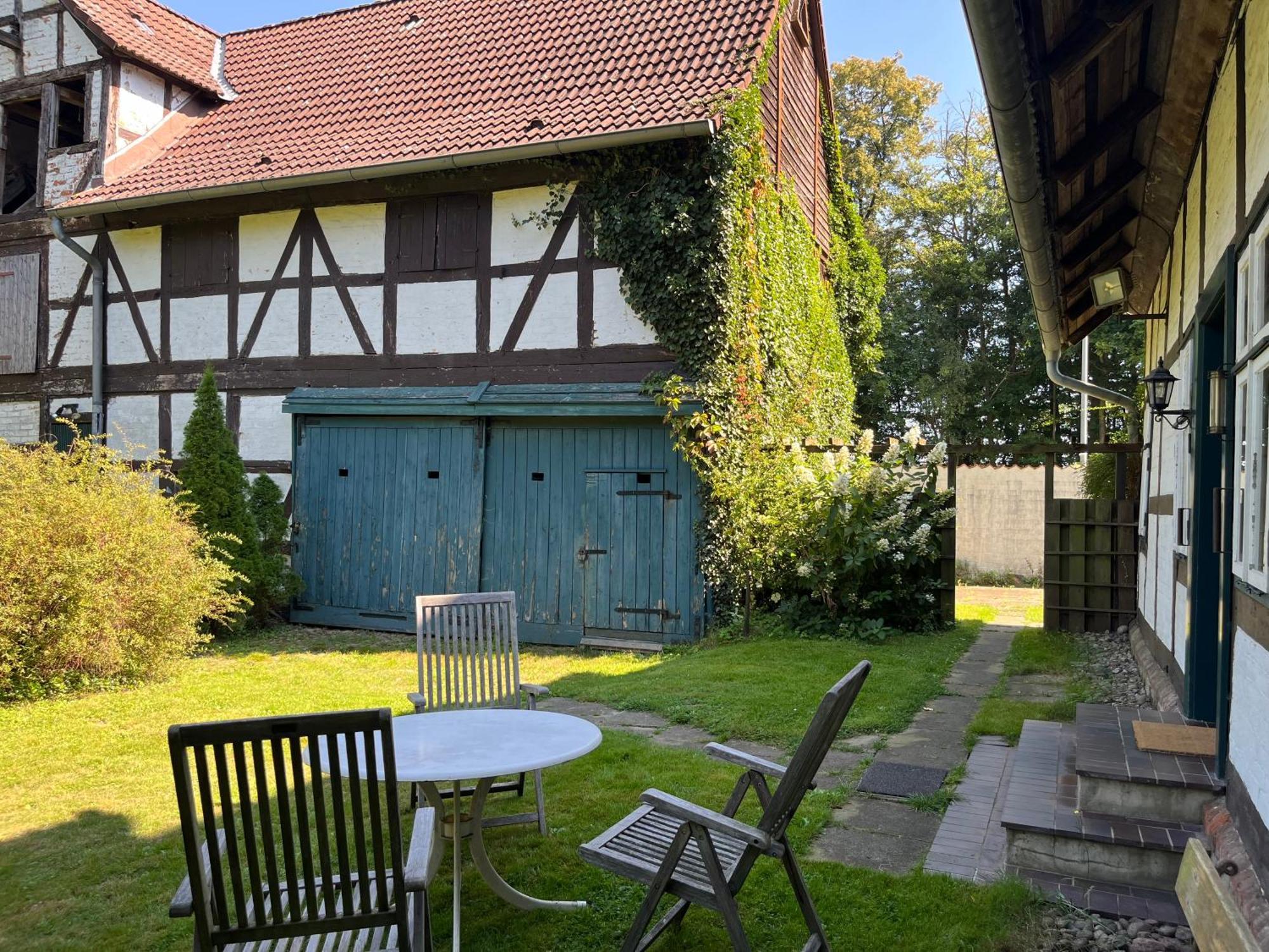 „Altes Forsthaus“ Am Schloss Uelzen Exterior photo